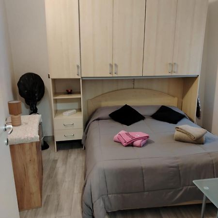 Loft Apartment Мецоломбардо Екстериор снимка